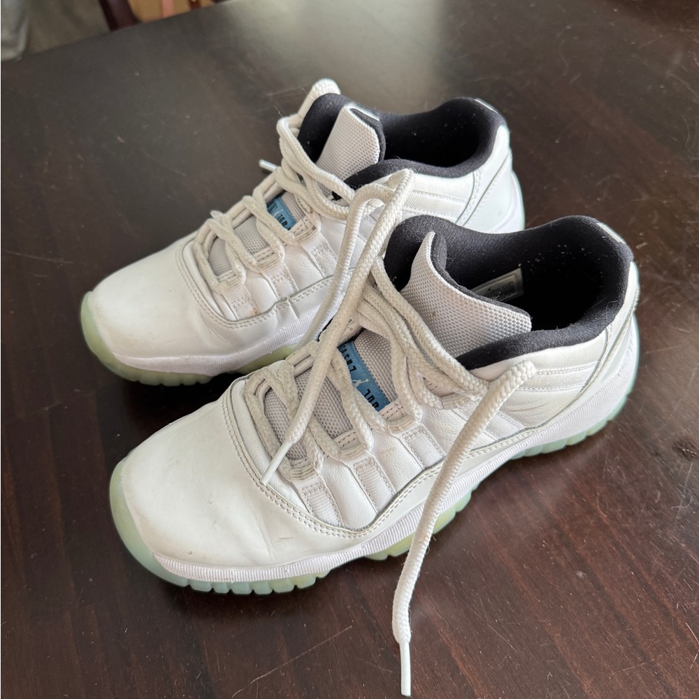 Jordan 11 Retro Low - Legend Blue